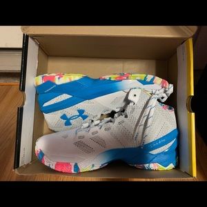 Curry 2 “birthday surprise”